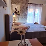 Rogoznicka Oaza * Rogoznica (Sibenik-Knin)