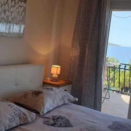 Rogoznicka Oaza Rogoznica (Sibenik-Knin)