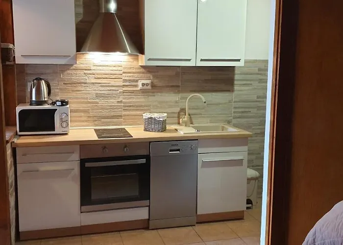 Rogoznicka Oaza * Rogoznica (Sibenik-Knin)